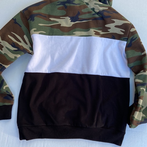 New GUESS Men's Hoodie SZ M - Picture 4 of 4